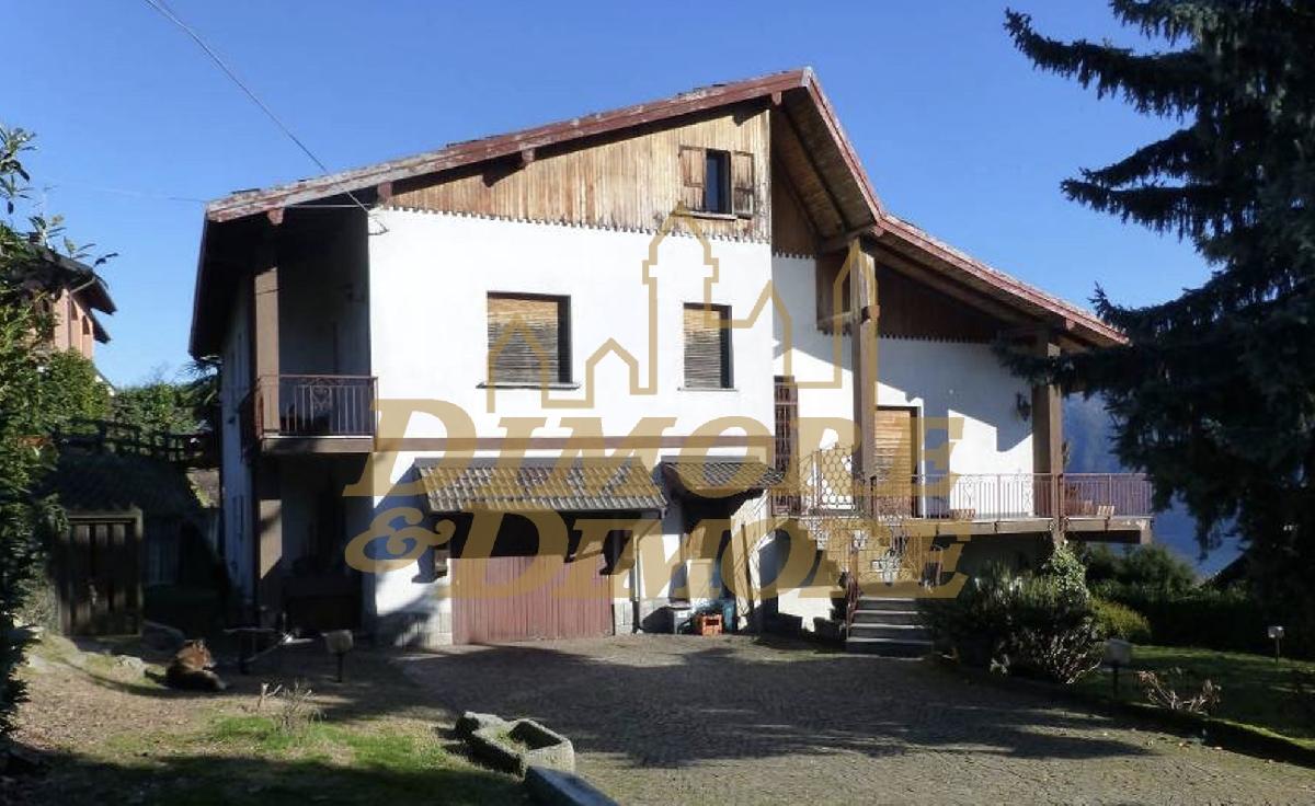 5 Schlafzimmer Villa in Arizzano, Italy, Nr. 174645
