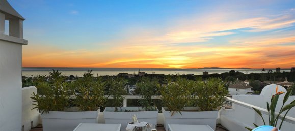 2 bedrooms Penthouse in Marbella, Spain No. 119016 10