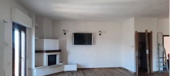 6 rooms Apartment in Semproniano, Italy No. 171966 2