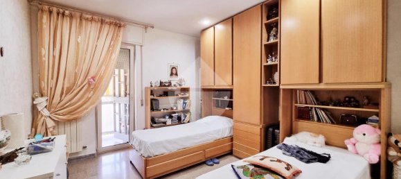 Apartamento de 3 divisões em Bari, Italy N.º 43350 4