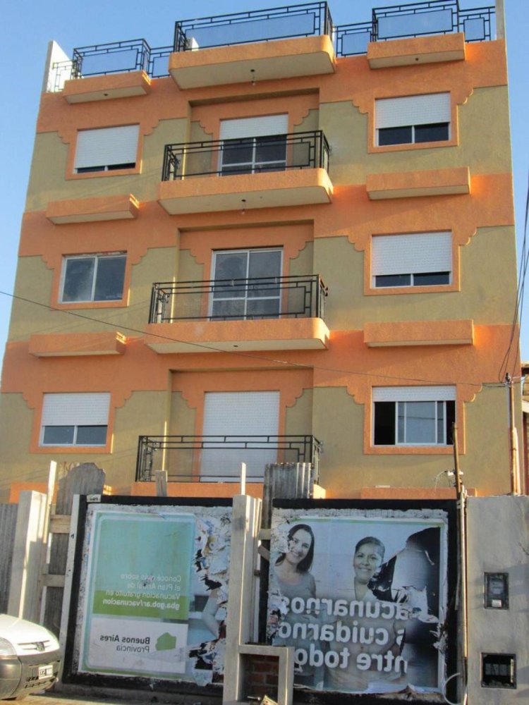 Studio in Bermudez, Argentina No. 5318