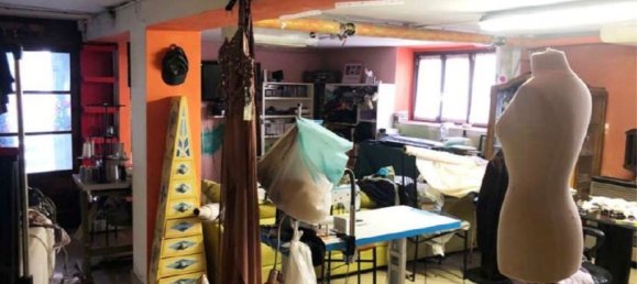 6-Zimmer Haus in Monza, Italy, Nr. 7745 45