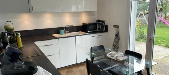 Casa de 4 dormitorios en Ingre, France No. 213533 8