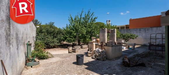 5 rooms Villa in Lecce, Italy No. 27682 3