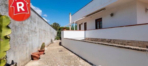 5 rooms Villa in Lecce, Italy No. 27682 2