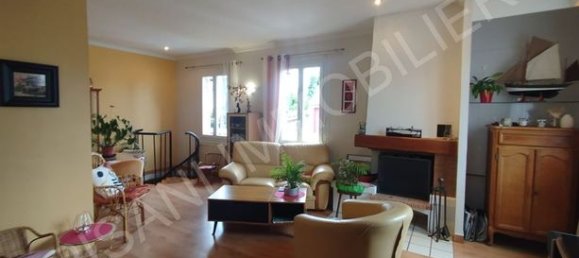 2 bedrooms House in Le Havre, France No. 353958 2