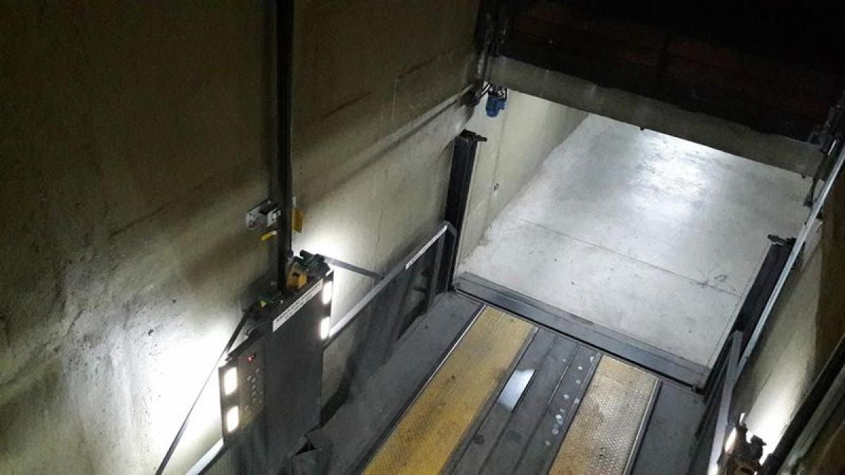  Warehouse in Cordoba, Argentina No. 23743