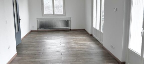 4 bedrooms Apartment in Bourges, France No. 82969 2