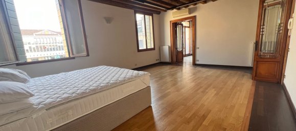 Dúplex de 7 habitaciónes en Venice, Italy No. 89310 6