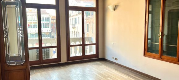 Dúplex de 7 habitaciónes en Venice, Italy No. 89310 4