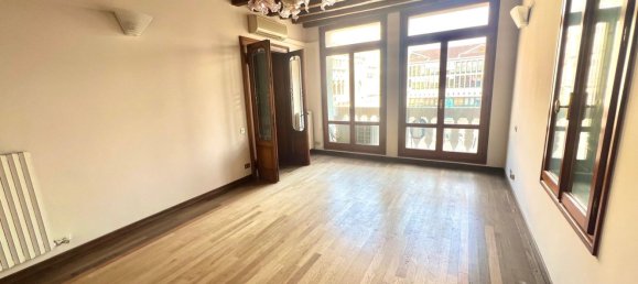 Dúplex de 7 habitaciónes en Venice, Italy No. 89310 2