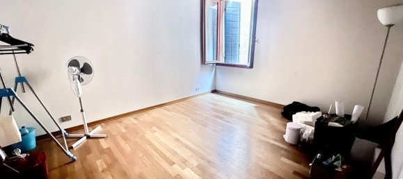 Dúplex de 7 habitaciónes en Venice, Italy No. 89310 12