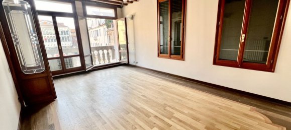 Dúplex de 7 habitaciónes en Venice, Italy No. 89310 3