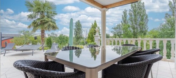 5 bedrooms Villa in Creuzier-le-Vieux, France No. 332044 11