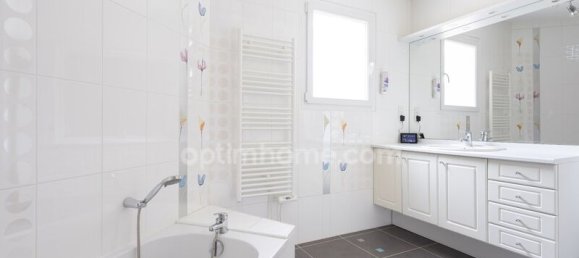 5 bedrooms Villa in Creuzier-le-Vieux, France No. 332044 9