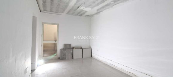 Oficina en Paola, Malta 100 m² No. 12708 26