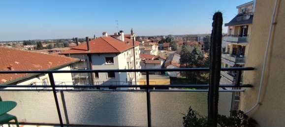 4 rooms Apartment in Cerro Maggiore, Italy No. 207747 18