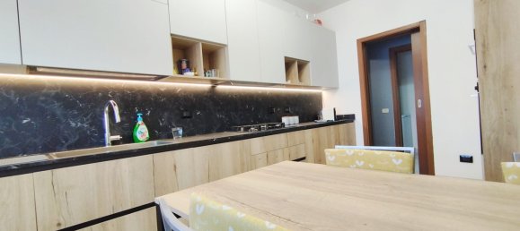 4 rooms Apartment in Cerro Maggiore, Italy No. 207747 14