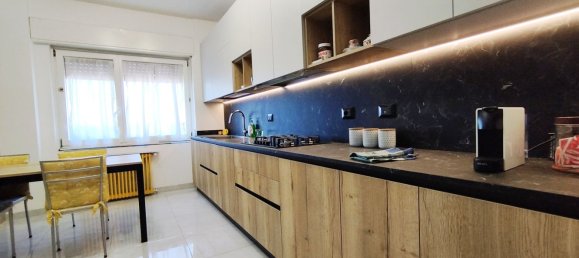 4 rooms Apartment in Cerro Maggiore, Italy No. 207747 15