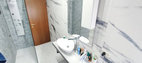 4 rooms Apartment in Cerro Maggiore, Italy No. 207747 25