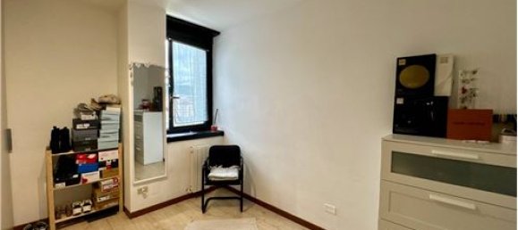 2 Schlafzimmer Wohnung in Savona, Italy, Nr. 279181 11