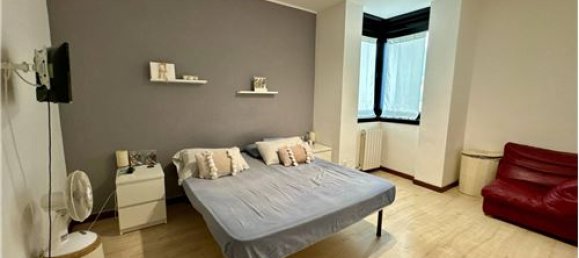 2 Schlafzimmer Wohnung in Savona, Italy, Nr. 279181 9