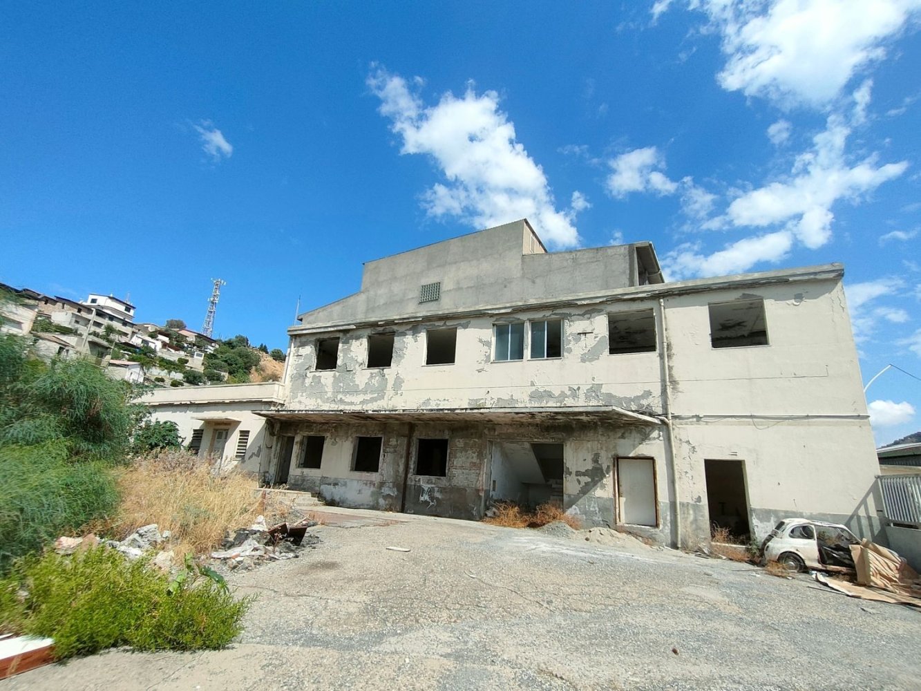 Casa de 4 divisões em Melito di Porto Salvo, Italy N.º 269698
