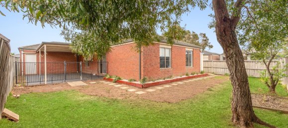 4 bedrooms House in Tarneit, Australia No. 71 16