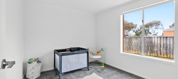 4 bedrooms House in Tarneit, Australia No. 71 13