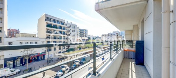 3 bedrooms Apartment in Courbevoie, France No. 297038 4