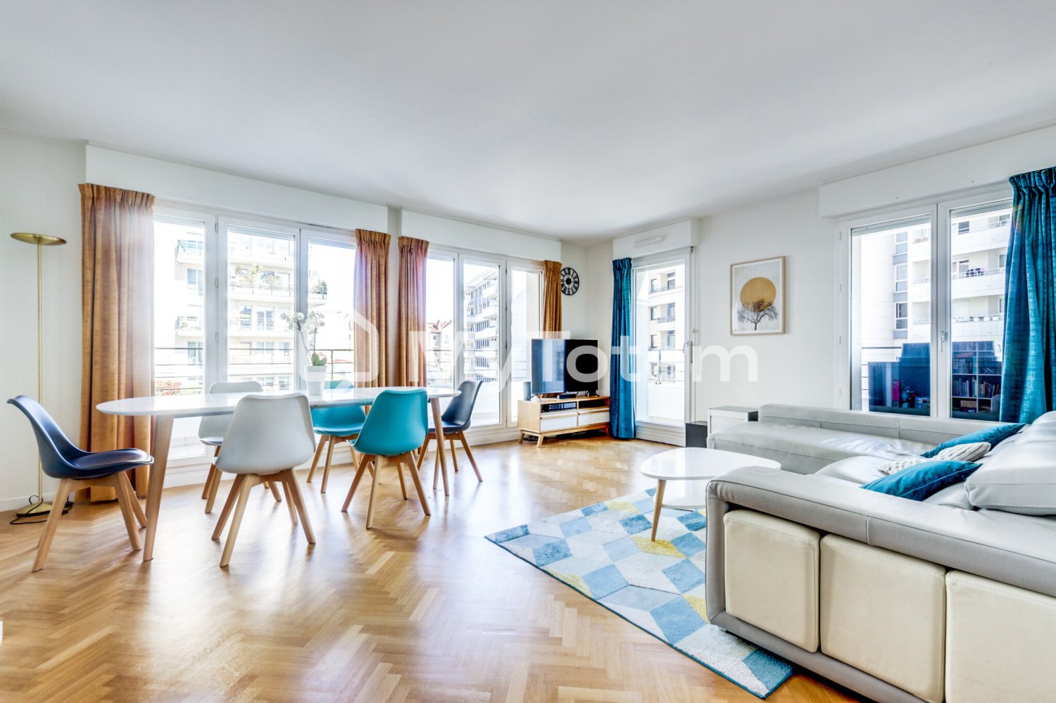 3 bedrooms Apartment in Courbevoie, France No. 297038