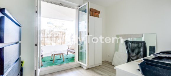 3 bedrooms Apartment in Courbevoie, France No. 297038 9