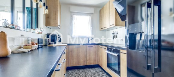 3 bedrooms Apartment in Courbevoie, France No. 297038 8