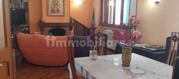 2 bedrooms Apartment in Frosinone, Italy No. 287001 7