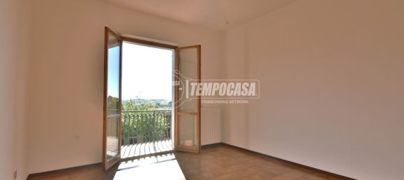 4 Schlafzimmer Haus in Osimo, Italy, Nr. 286538 24