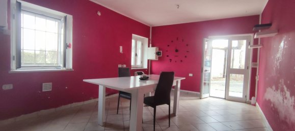 4 rooms House in Ivrea, Italy No. 11233 2