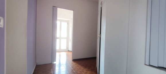 4 rooms House in Ivrea, Italy No. 11233 17