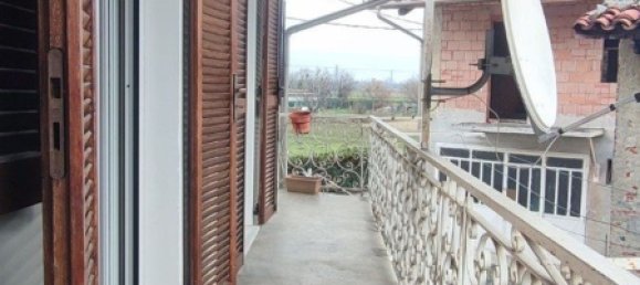 4 rooms House in Ivrea, Italy No. 11233 29