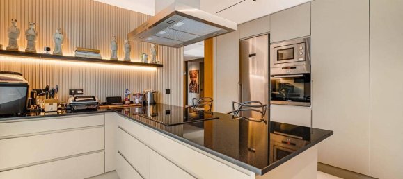 4 bedrooms Penthouse in Marbella, Spain No. 183483 3