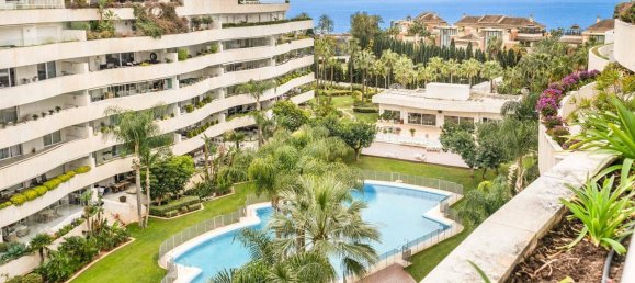 4 bedrooms Penthouse in Marbella, Spain No. 183483 9