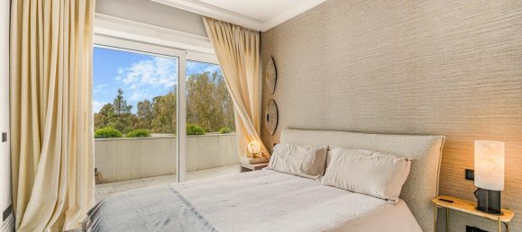 4 bedrooms Penthouse in Marbella, Spain No. 183483 2