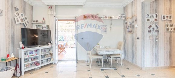 3 rooms Apartment in Rome, Italy No. 16391 7