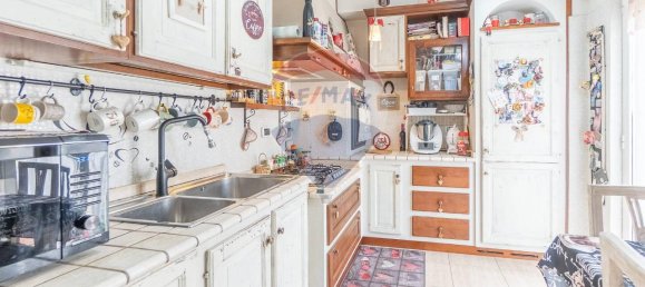 3 rooms Apartment in Rome, Italy No. 16391 11