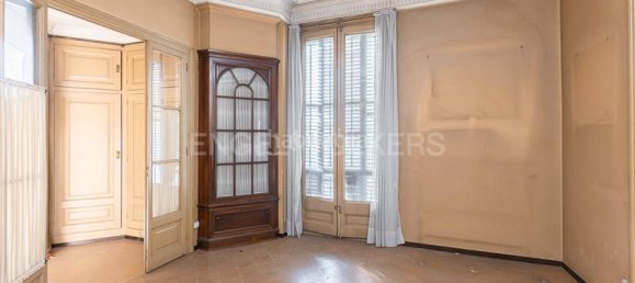 6 bedrooms Apartment in Eixample, Spain No. 142638 10