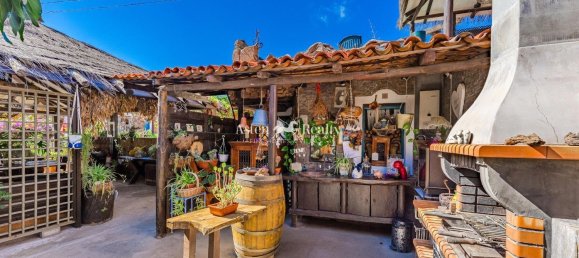 553m² Building in San Miguel de Abona, Spain No. 27681 27