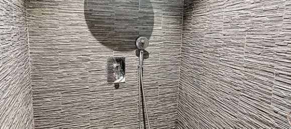 3 bedrooms House in Manche, France No. 358130 8