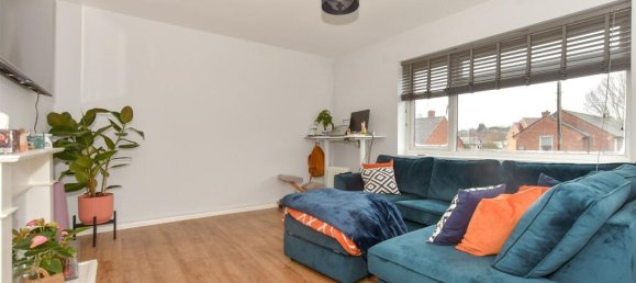 1 bedroom Apartment in Essex, United Kingdom No. 4121 3