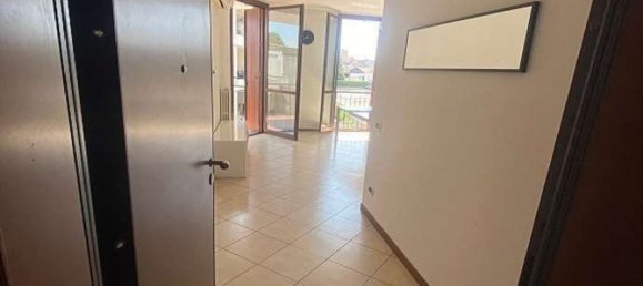 2 rooms Apartment in Concorezzo, Italy No. 277942 5