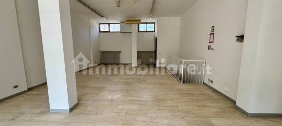 1-Zimmer Gewerbliche Immobilie in Udine, Italy, Nr. 311755 3