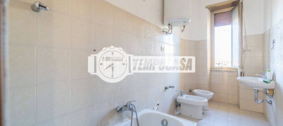 2 bedrooms Apartment in Rome, Italy No. 306207 24